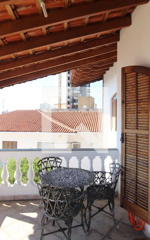 Casa para alugar com 260m², 5 quartos e 8 vagasQuarto 1 - Varanda