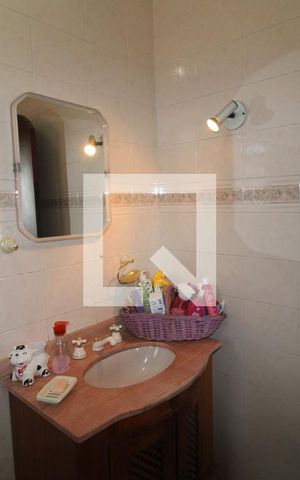 Casa para alugar com 260m², 5 quartos e 8 vagasQuarto 2 - Banheiro