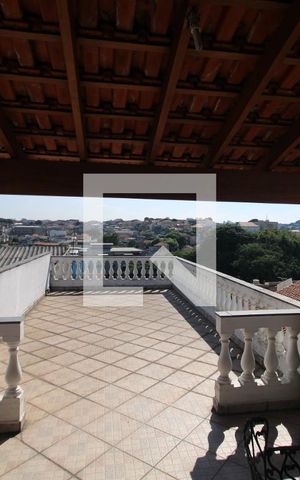 Casa para alugar com 260m², 5 quartos e 8 vagasQuarto 1 - Varanda
