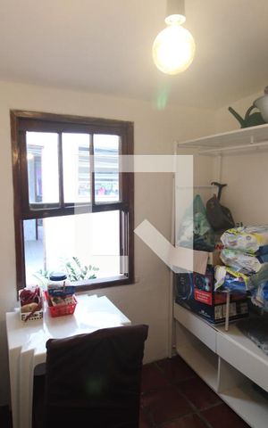 Casa à venda com 147m², 2 quartos e 3 vagasÁrea de Serviço - Quarto