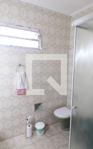 Casa à venda com 147m², 2 quartos e 3 vagasBanheiro