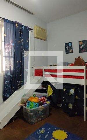 Casa de condomínio à venda com 275m², 3 quartos e 2 vagas Casa de condomínio à venda com 275m², 3 quartos e 2 vagasQuarto 3
