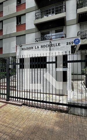 Apartamento à venda com 280m², 3 quartos e 3 vagasFachada