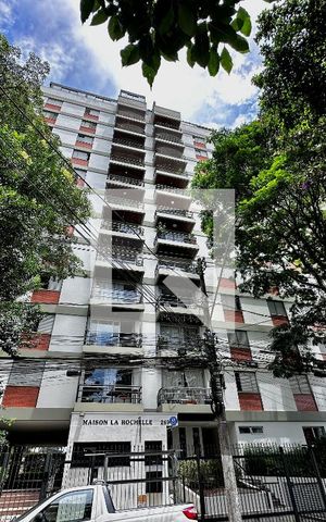 Apartamento à venda com 280m², 3 quartos e 3 vagasFachada