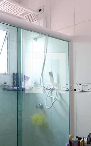 Casa de condomínio à venda com 101m², 2 quartos e 2 vagasBanheiro 1 - suíte 1