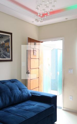Casa de condomínio à venda com 101m², 2 quartos e 2 vagasSala