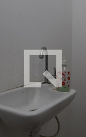 Casa de condomínio à venda com 101m², 2 quartos e 2 vagasBanheiro 3