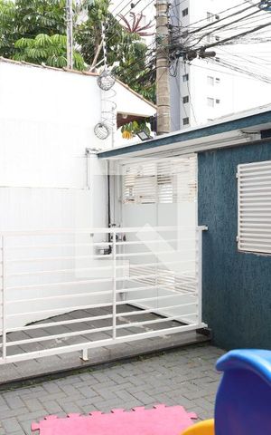 Casa de condomínio à venda com 101m², 2 quartos e 2 vagasÁrea comum - Entrada e playground