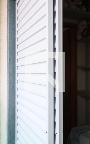 Casa de condomínio à venda com 101m², 2 quartos e 2 vagasSacada