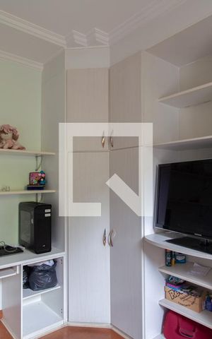 Casa à venda com 450m², 4 quartos e 4 vagas Casa à venda com 450m², 4 quartos e 4 vagasQuarto 2