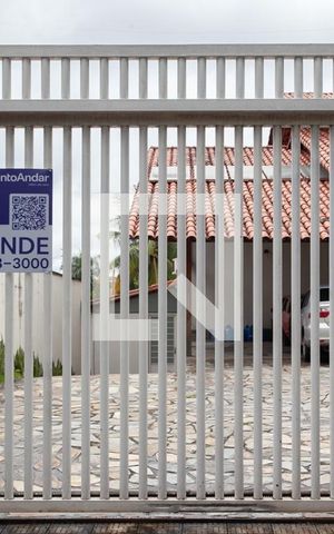 Casa à venda com 450m², 4 quartos e 4 vagas Casa à venda com 450m², 4 quartos e 4 vagasPlaquinha Instalada