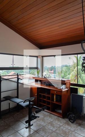 Casa à venda com 450m², 4 quartos e 4 vagas Casa à venda com 450m², 4 quartos e 4 vagasQuarto 3