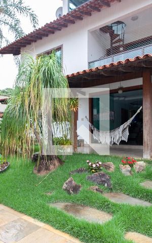 Casa à venda com 450m², 4 quartos e 4 vagas Casa à venda com 450m², 4 quartos e 4 vagasJardim