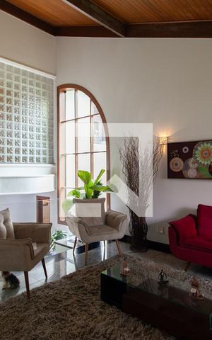 Casa à venda com 450m², 4 quartos e 4 vagas Casa à venda com 450m², 4 quartos e 4 vagasSala 1