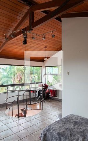 Casa à venda com 450m², 4 quartos e 4 vagas Casa à venda com 450m², 4 quartos e 4 vagasQuarto 3