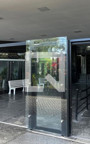 Apartamento para alugar com 82m², 2 quartos e 1 vagaFachada do Prédio