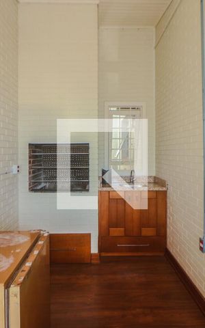 Casa para alugar com 360m², 5 quartos e 6 vagas Casa para alugar com 360m², 5 quartos e 6 vagasSala