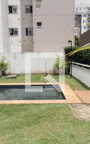 Apartamento à venda com 47m², 2 quartos e 1 vaga Apartamento à venda com 47m², 2 quartos e 1 vagaÁrea comum - Piscina
