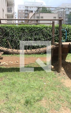 Apartamento à venda com 47m², 2 quartos e 1 vaga Apartamento à venda com 47m², 2 quartos e 1 vagaÁrea comum - Playground