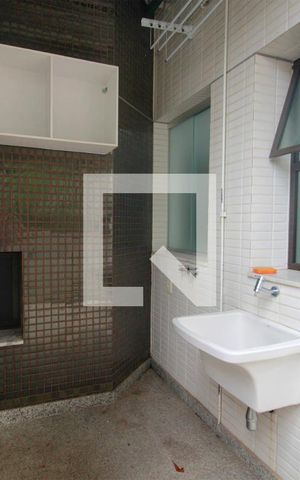 Apartamento à venda com 95m², 2 quartos e 2 vagasÁrea de Serviço