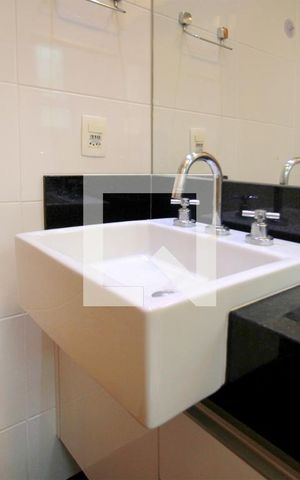 Apartamento à venda com 95m², 2 quartos e 2 vagasBanheiro da Suíte 2