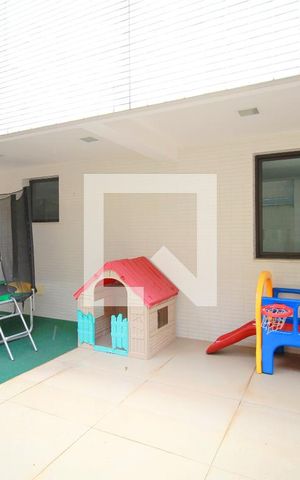 Apartamento à venda com 95m², 2 quartos e 2 vagasÁrea comum - Playground