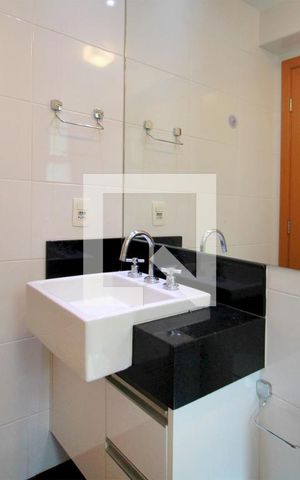 Apartamento à venda com 95m², 2 quartos e 2 vagasBanheiro da Suíte 2