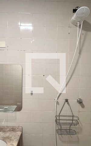 Casa à venda com 520m², 5 quartos e 6 vagas Casa à venda com 520m², 5 quartos e 6 vagasBanheiro 1