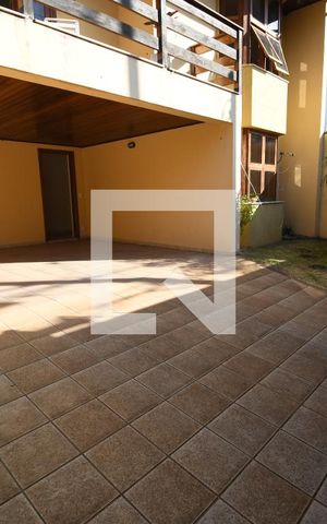 Casa à venda com 300m², 3 quartos e 3 vagasGaragem