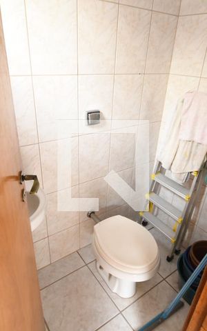 Casa à venda com 300m², 3 quartos e 3 vagasBanheiro de serviço