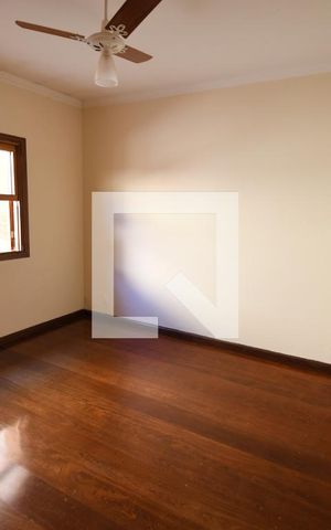 Casa à venda com 300m², 3 quartos e 3 vagasQuarto 2
