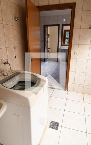Casa à venda com 300m², 3 quartos e 3 vagasÁrea de Serviço