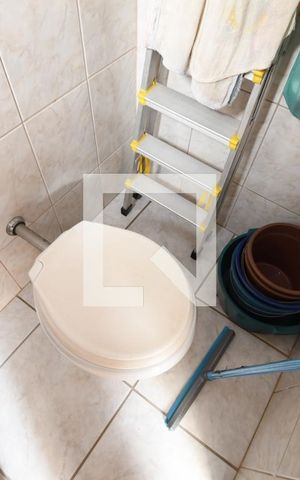 Casa à venda com 300m², 3 quartos e 3 vagasBanheiro de serviço