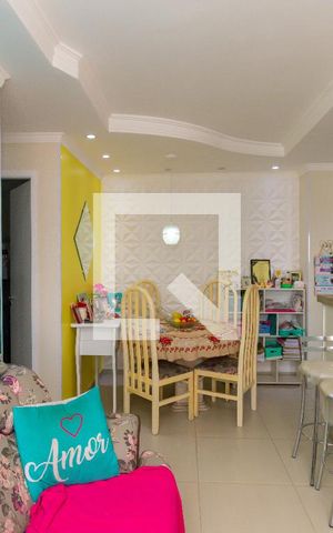 Apartamento à venda com 48m², 2 quartos e 1 vaga Apartamento à venda com 48m², 2 quartos e 1 vagaSala
