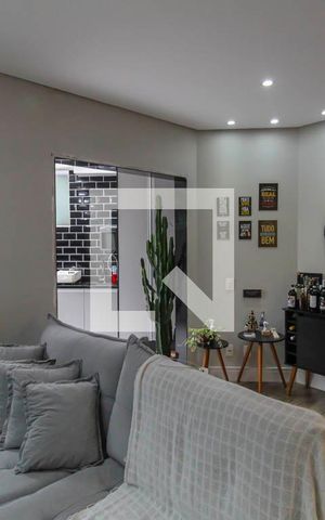Apartamento à venda com 70m², 2 quartos e 1 vaga Apartamento à venda com 70m², 2 quartos e 1 vagaSala