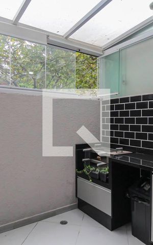 Apartamento à venda com 70m², 2 quartos e 1 vaga Apartamento à venda com 70m², 2 quartos e 1 vagaÁrea de Serviço