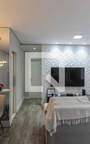 Apartamento à venda com 70m², 2 quartos e 1 vaga Apartamento à venda com 70m², 2 quartos e 1 vagaSala