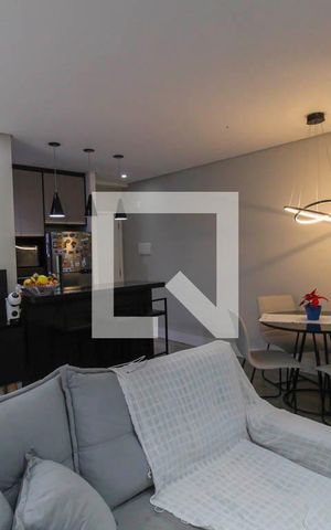Apartamento à venda com 70m², 2 quartos e 1 vaga Apartamento à venda com 70m², 2 quartos e 1 vagaSala