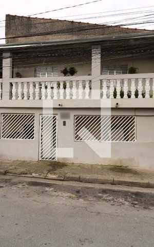 Casa para alugar com 35m², 1 quarto e sem vagaFachada