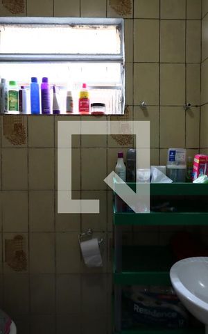 Casa para alugar com 35m², 1 quarto e sem vagaBanheiro