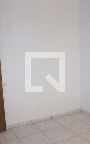 Casa para alugar com 26m², 1 quarto e sem vagaQuarto