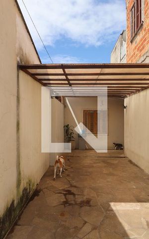 Casa à venda com 170m², 3 quartos e 2 vagasGaragem