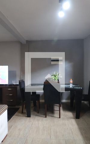 Casa à venda com 170m², 3 quartos e 2 vagasSala