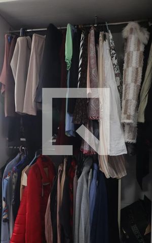 Casa à venda com 170m², 3 quartos e 2 vagasCloset da suíte