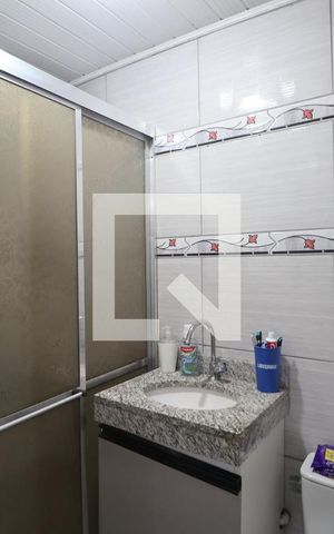 Casa à venda com 170m², 3 quartos e 2 vagasBanheiro/casa 2