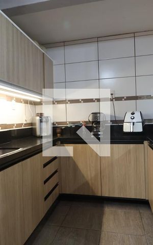 Casa à venda com 170m², 3 quartos e 2 vagasCozinha - Armários