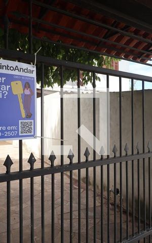 Casa à venda com 170m², 3 quartos e 2 vagasPlaca