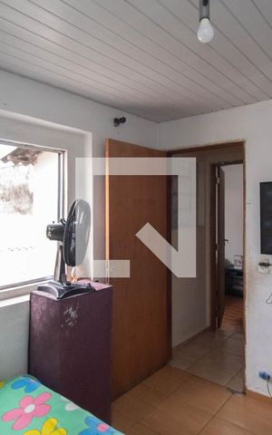 Casa à venda com 180m², 4 quartos e 2 vagas Casa à venda com 180m², 4 quartos e 2 vagasQuarto 4