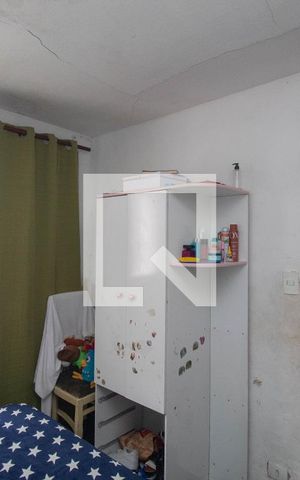 Casa à venda com 180m², 4 quartos e 2 vagas Casa à venda com 180m², 4 quartos e 2 vagasQuarto 1