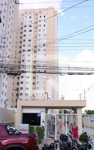 Apartamento para alugar com 33m², 2 quartos e sem vagaFachada +  Placa